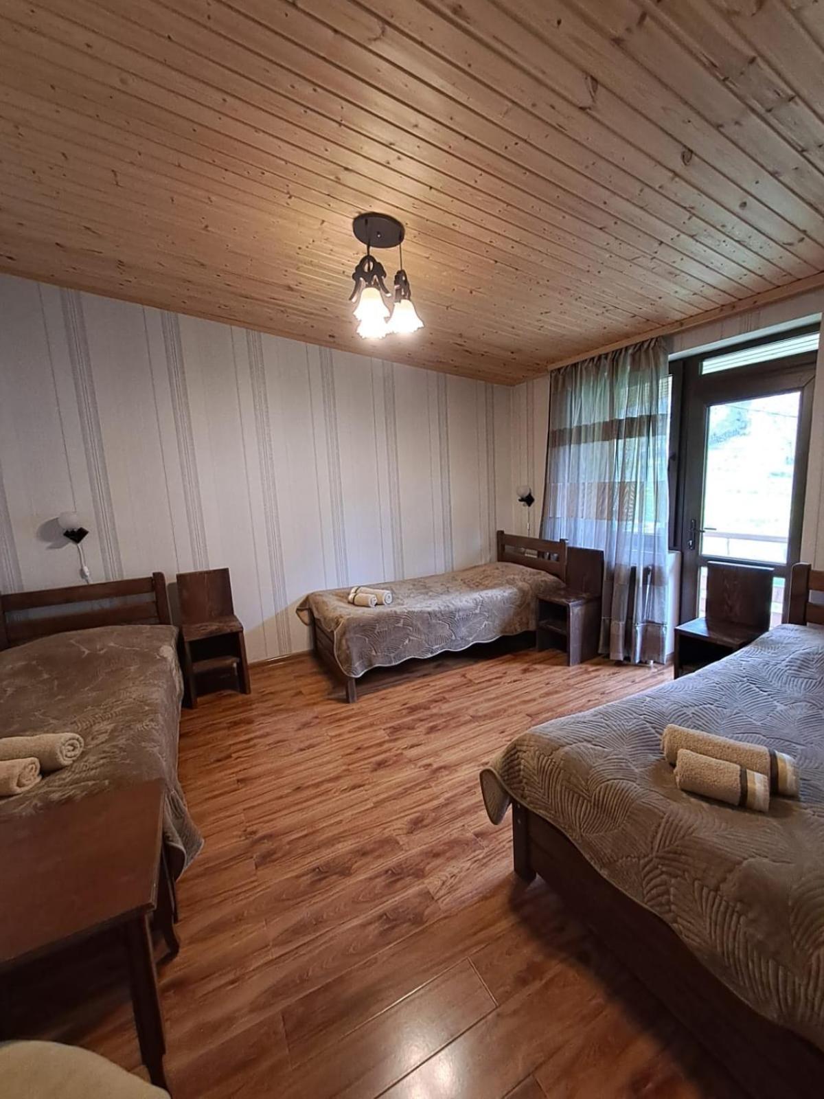 Guest House Kaldani Mestia Bagian luar foto